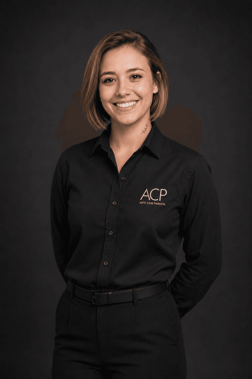 Retrato de Valentina, agente de Copywriting da Arte com Pimenta.